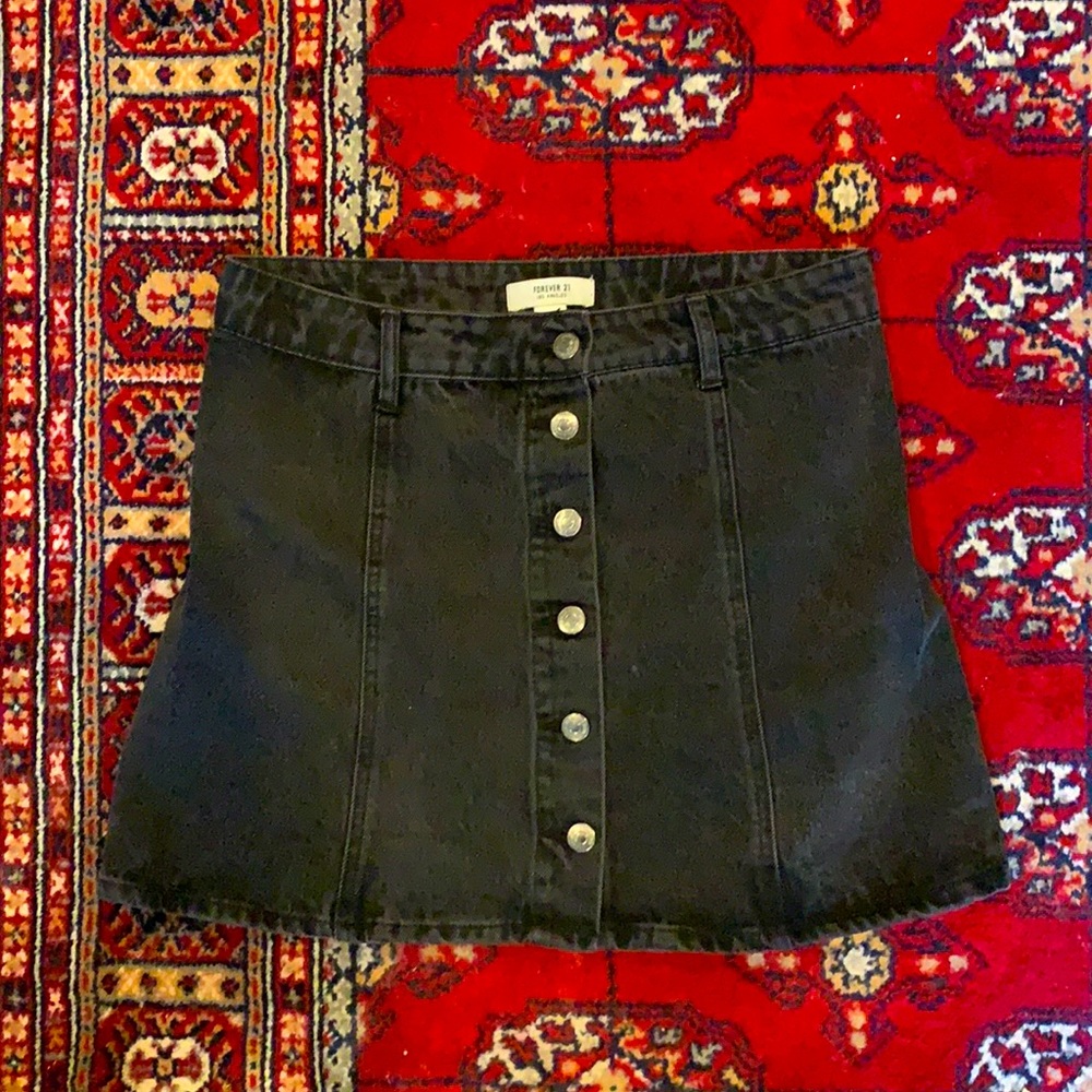 Black/charcoal denim mini skirt (size 4-6)
